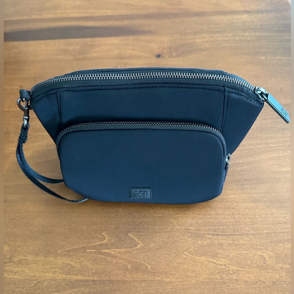 Freshly Picked Zipper Pouch